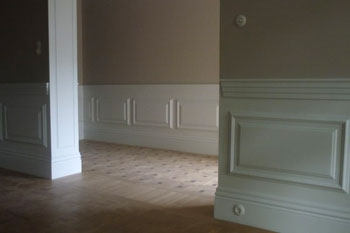 Διακόσμηση οικίας με σκαλιστά γύψινα